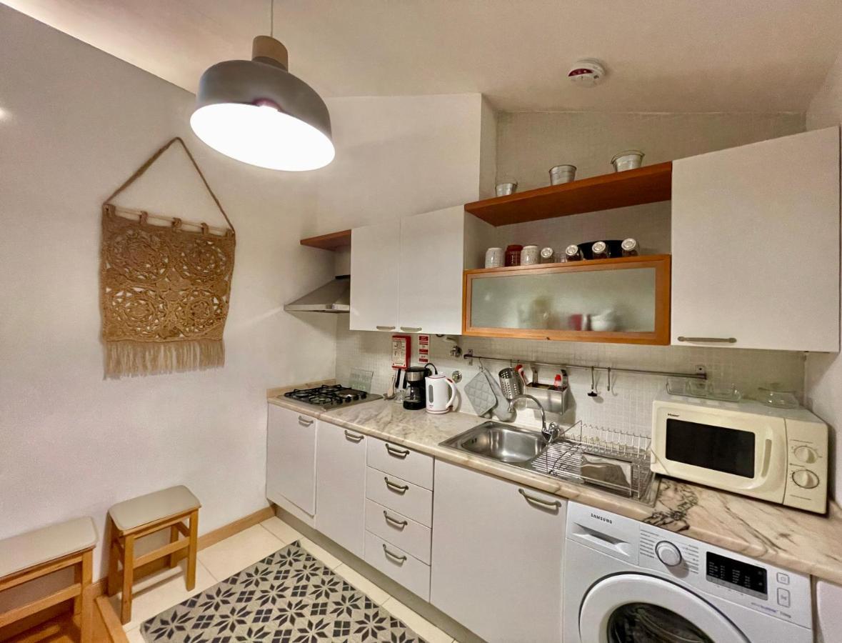 Casa Coracao Do Bairro Apartment Lisbon Bagian luar foto